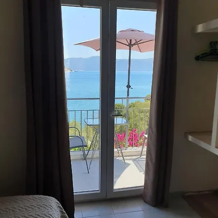 Ballas Agia Efimia