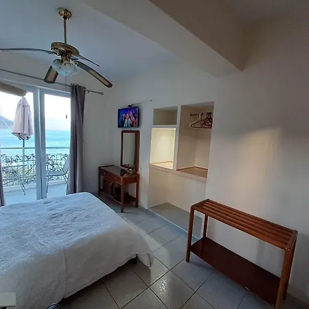 Ballas Apartment Agia Efimia