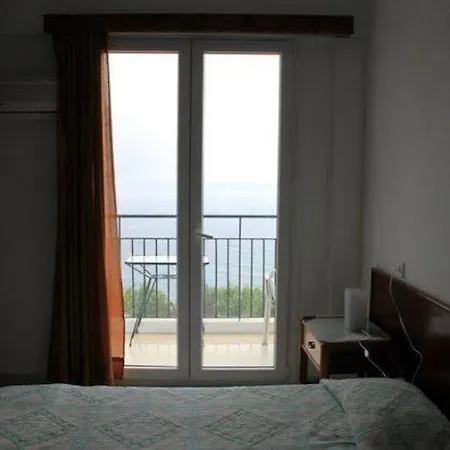 Ballas Agia Efimia