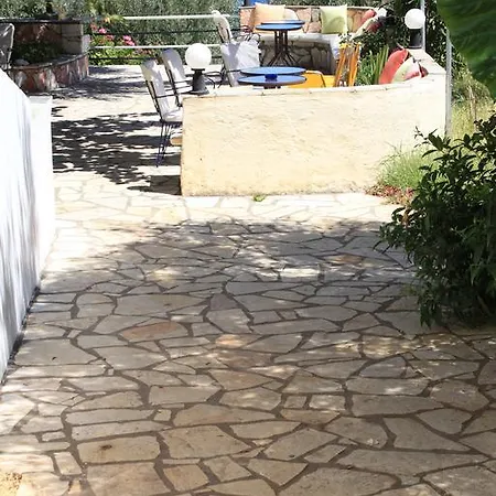 Ballas Agia Efimia
