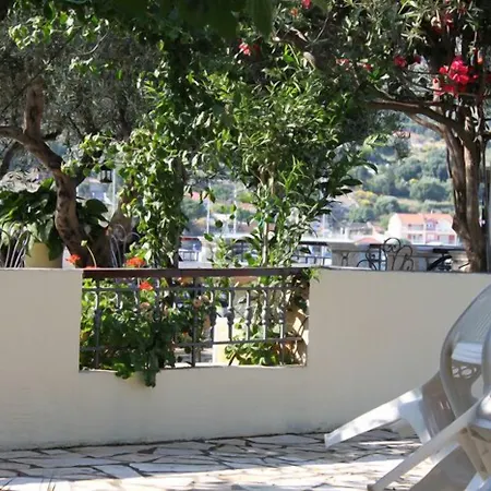 Ballas * أيّا إفيميا