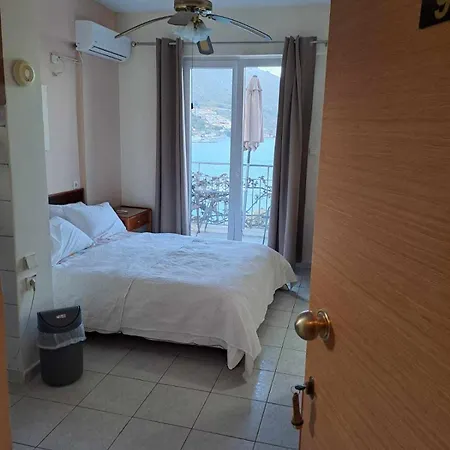 Ballas * Agia Efimia